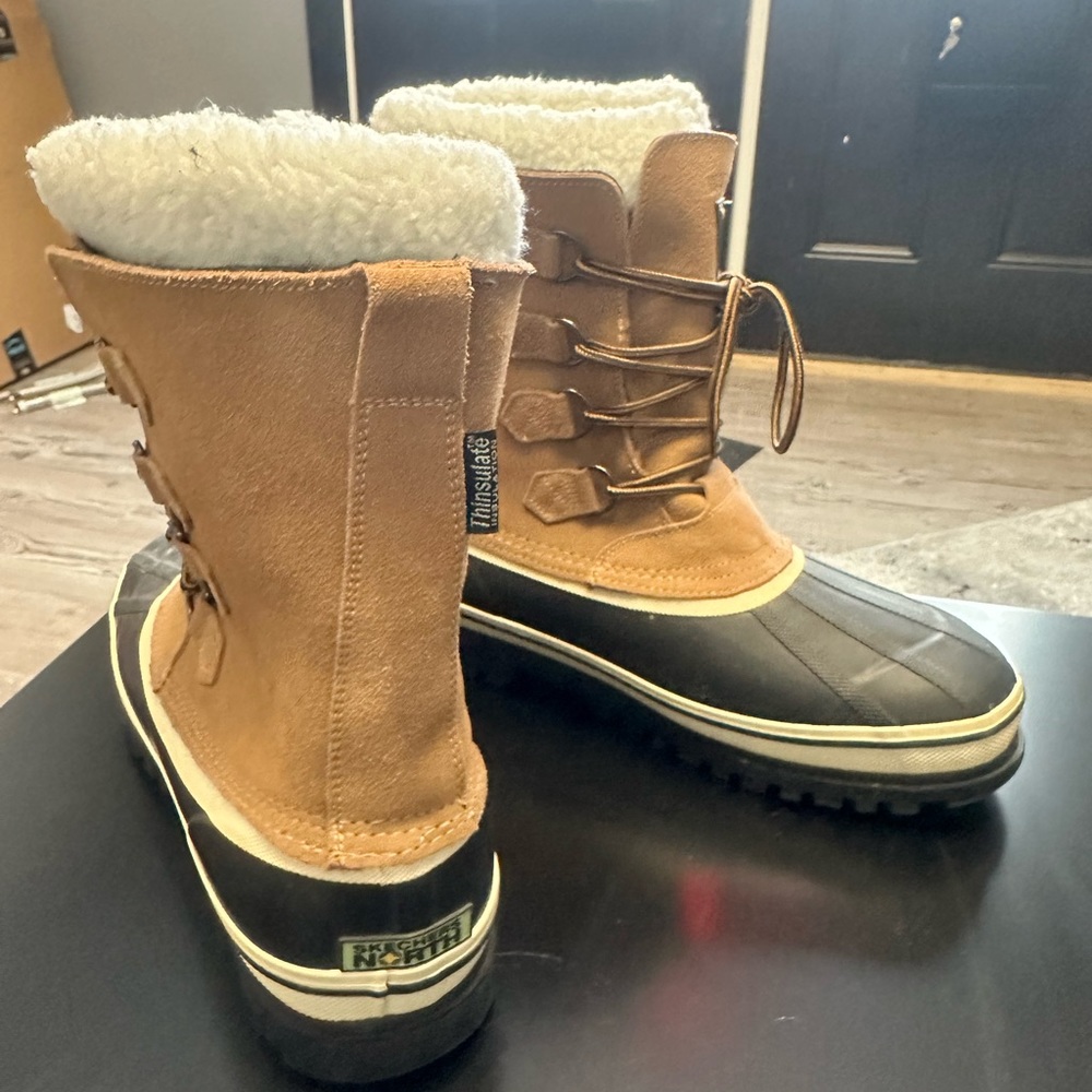 Size 12 Skechers Boots